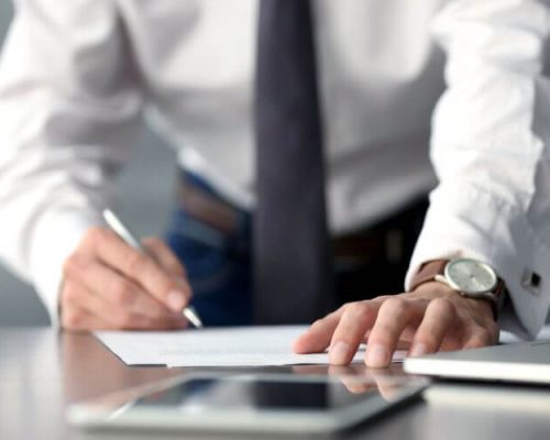 Professionalità grazie alla consulenza finanziaria Fineco di Alessio Zaccanti Professionalità grazie alla consulenza finanziaria Fineco di Alessio Zaccanti
